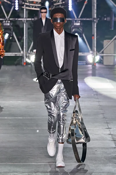 Look 80